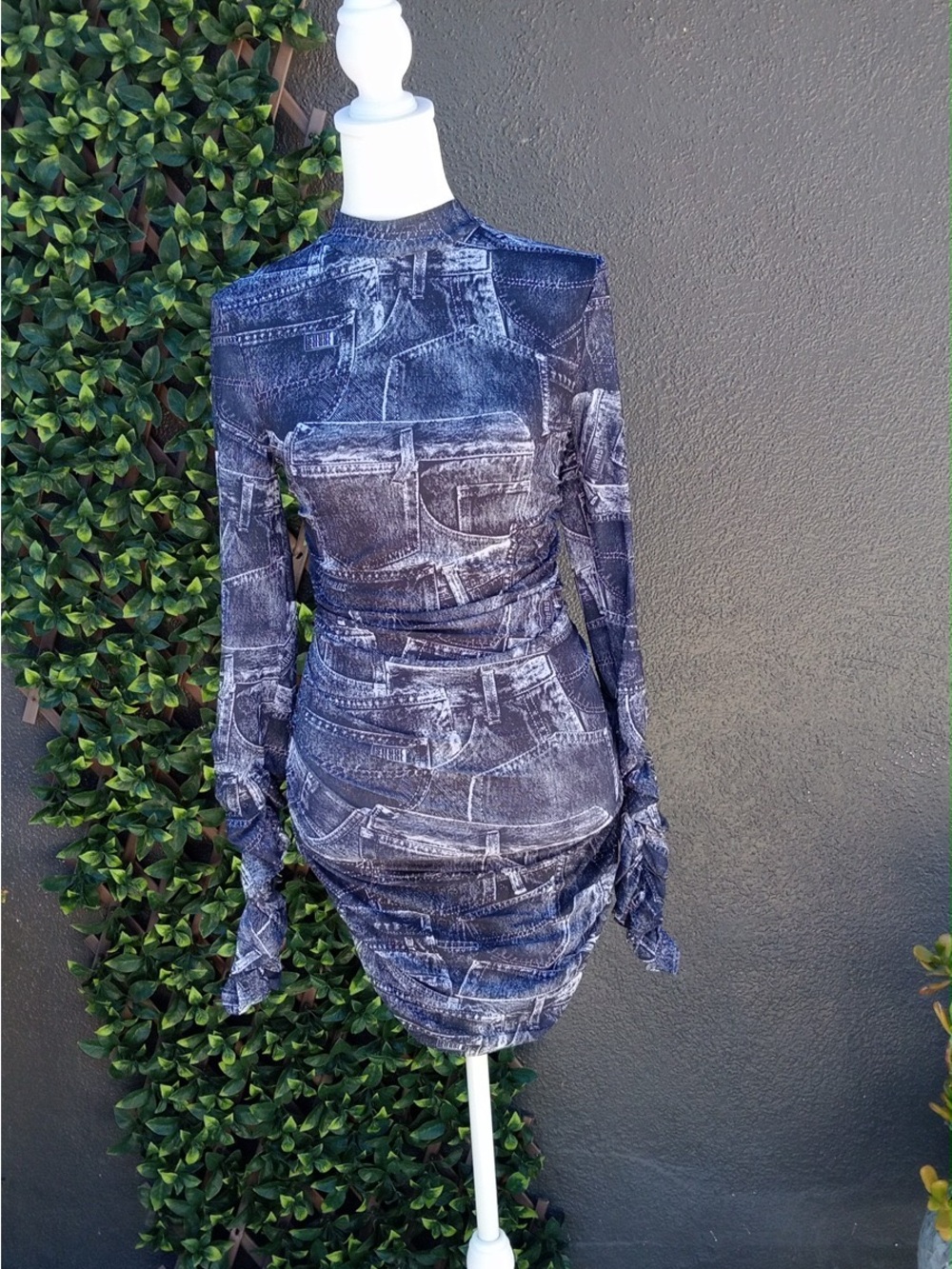 No Vacancy Women's denim print long sleeve mini dress size M